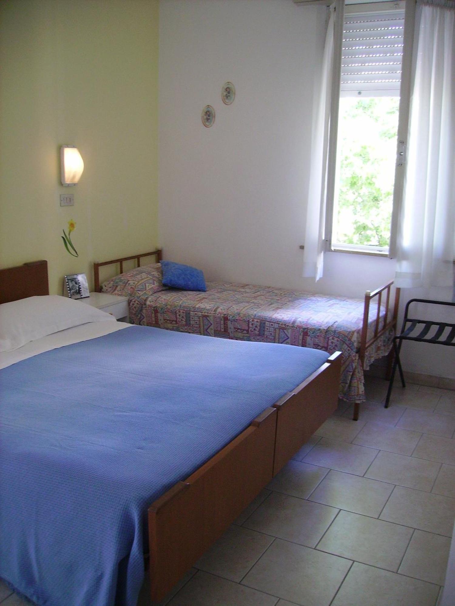Albergo Maria Gabriella Rimini Exteriör bild