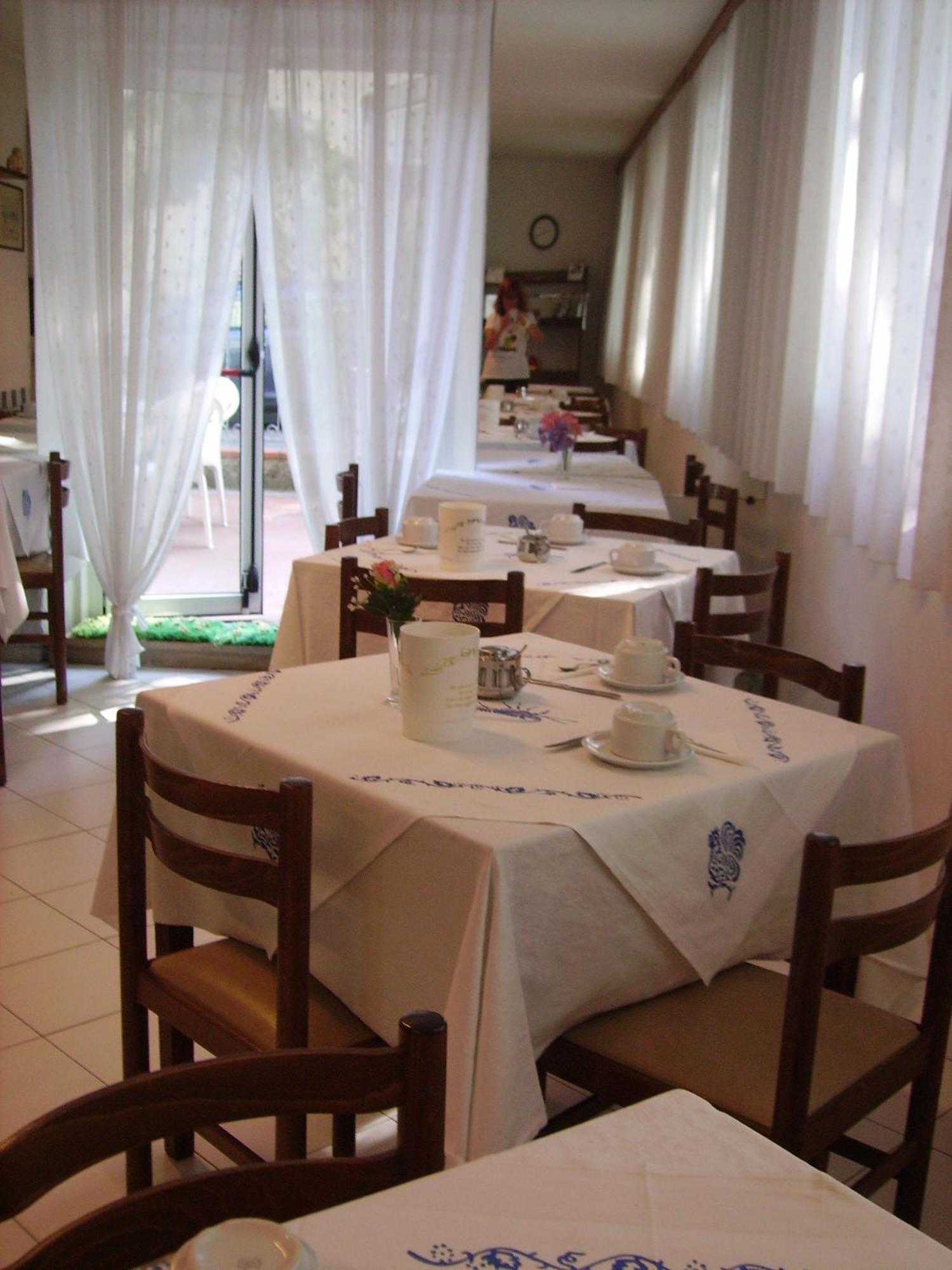 Albergo Maria Gabriella Rimini Exteriör bild