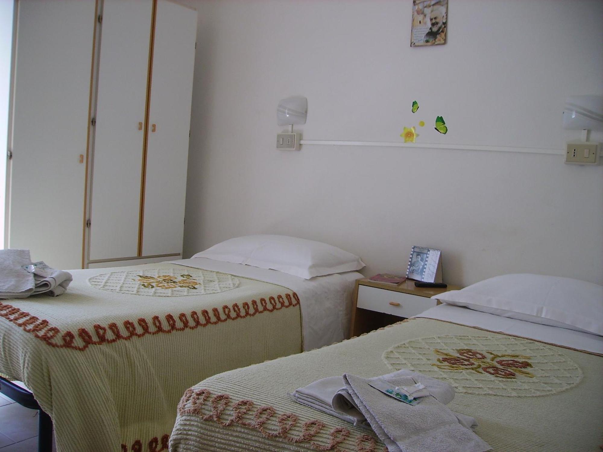 Albergo Maria Gabriella Rimini Exteriör bild