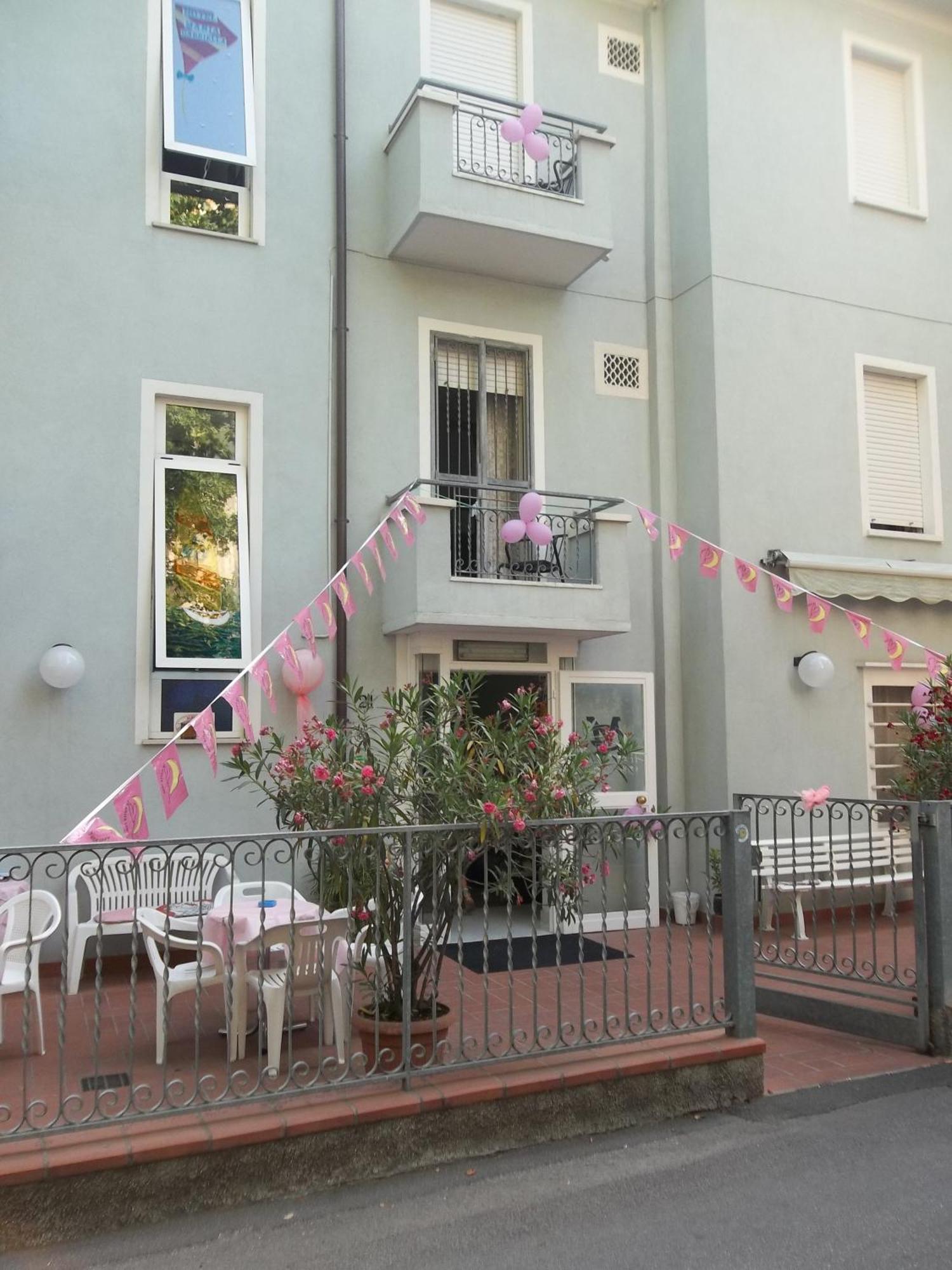 Albergo Maria Gabriella Rimini Exteriör bild