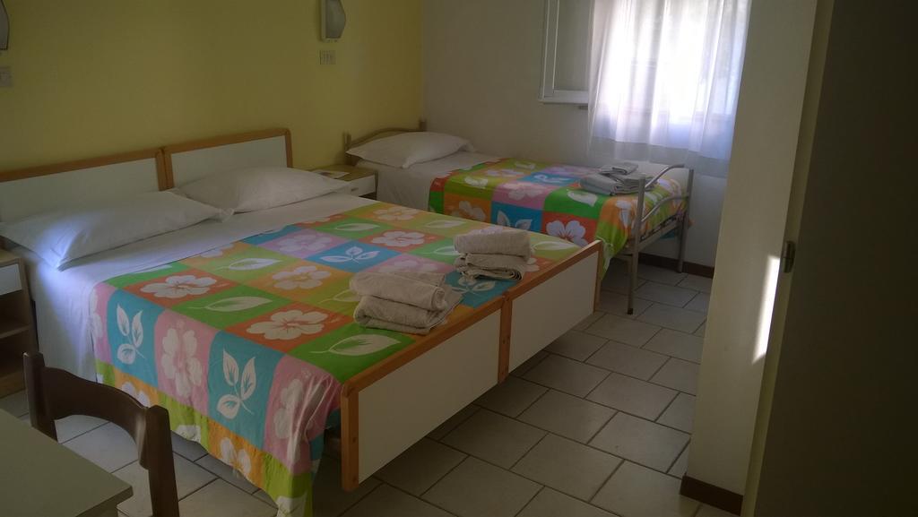 Albergo Maria Gabriella Rimini Exteriör bild
