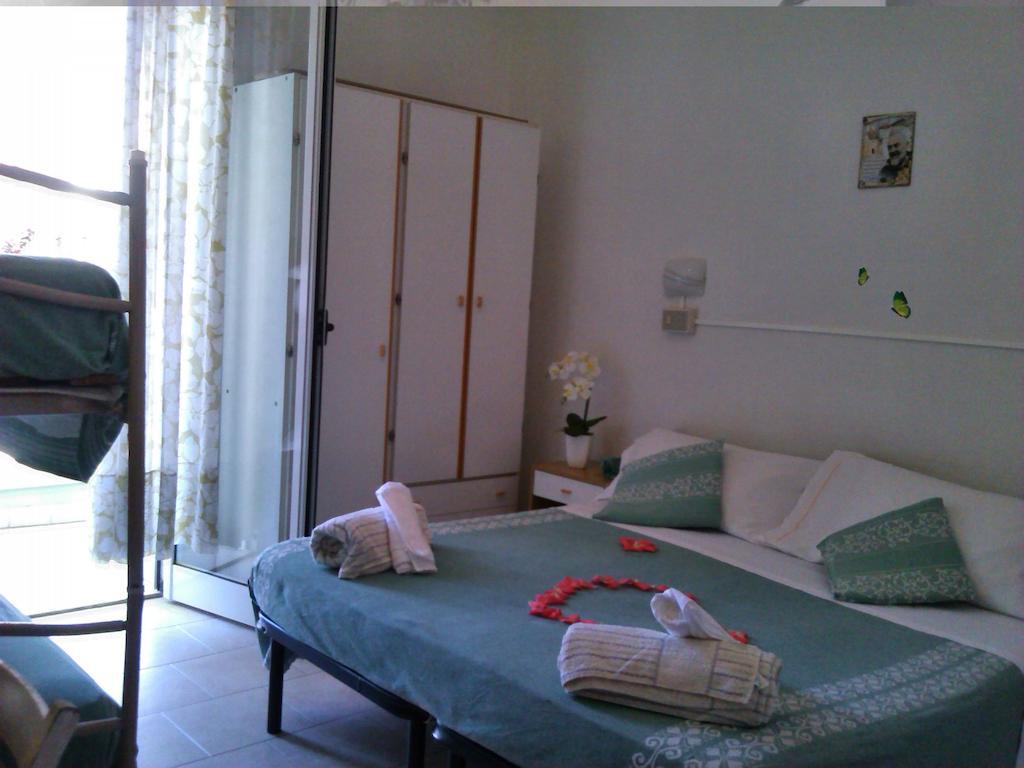 Albergo Maria Gabriella Rimini Exteriör bild